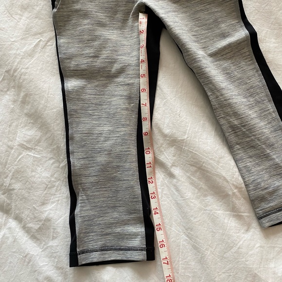 ALO heathered front crop leggings - Picture 3 of 5